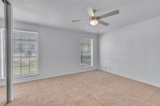 6042 Stoneybrook Drive, Fort Worth, TX 76112