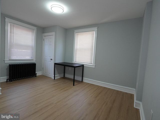 233 W ALBEMARLE AVE, Lansdowne, PA 19050