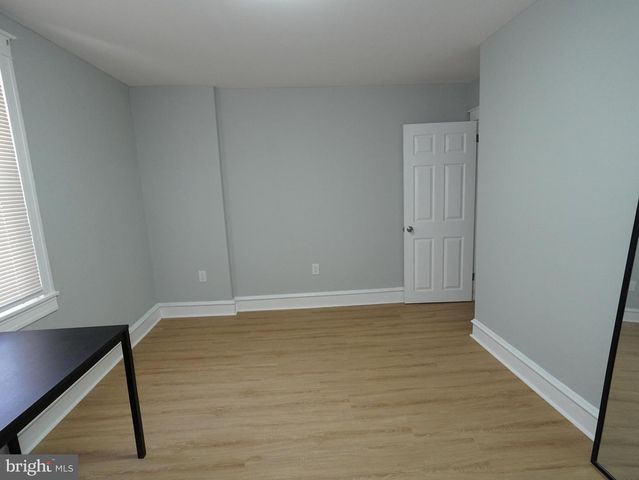 233 W ALBEMARLE AVE, Lansdowne, PA 19050