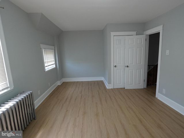 233 W ALBEMARLE AVE, Lansdowne, PA 19050