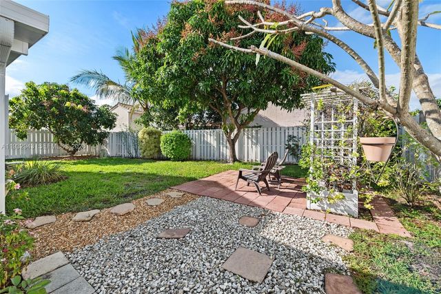 12503 NW 10th Ct, Sunrise, FL 33323