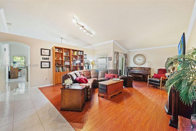 12503 NW 10th Ct, Sunrise, FL 33323