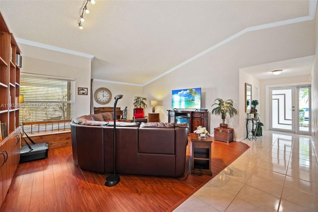 12503 NW 10th Ct, Sunrise, FL 33323