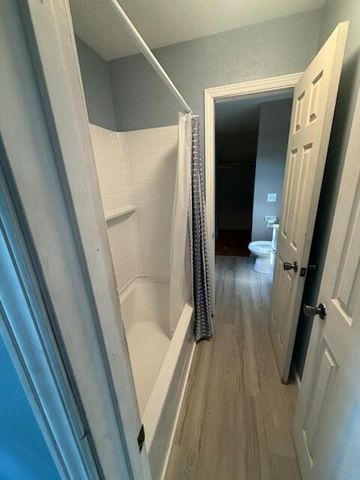 823 Newgate Road, Kalamazoo City, MI 49006
