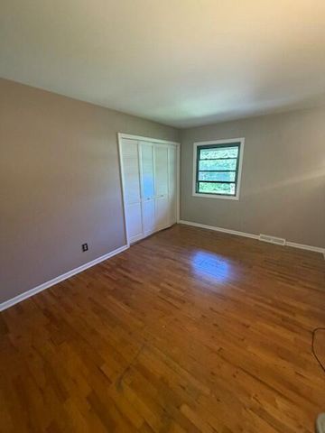 823 Newgate Road, Kalamazoo City, MI 49006