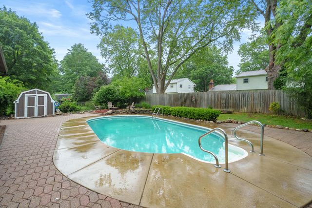 823 Newgate Road, Kalamazoo City, MI 49006