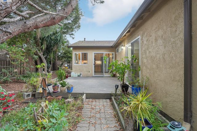 4942 Rocklin Dr, Union City, CA 94587