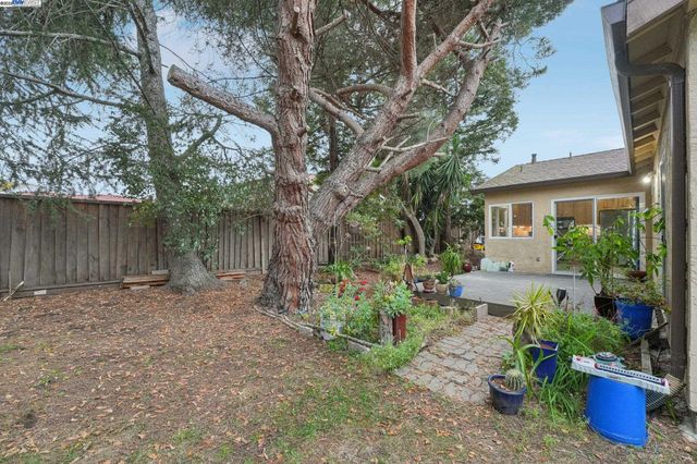 4942 Rocklin Dr, Union City, CA 94587