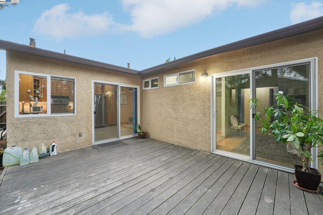 4942 Rocklin Dr, Union City, CA 94587