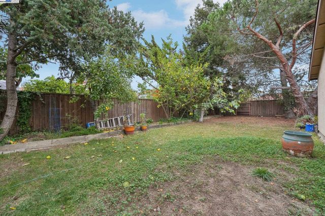 4942 Rocklin Dr, Union City, CA 94587