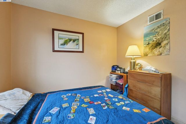 4942 Rocklin Dr, Union City, CA 94587