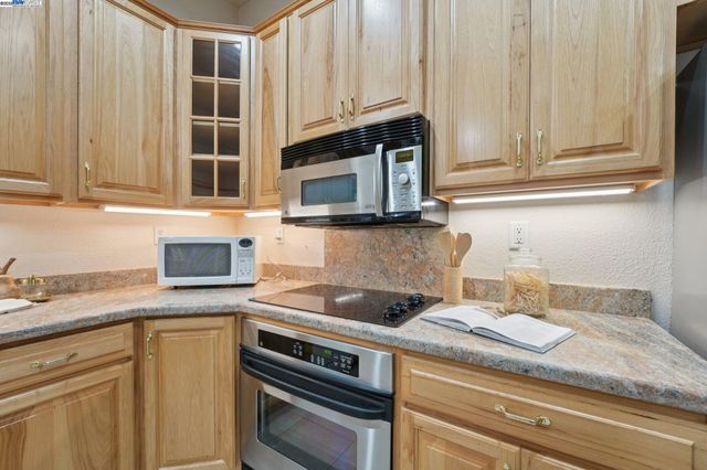 4942 Rocklin Dr, Union City, CA 94587