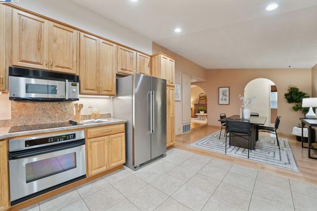 4942 Rocklin Dr, Union City, CA 94587
