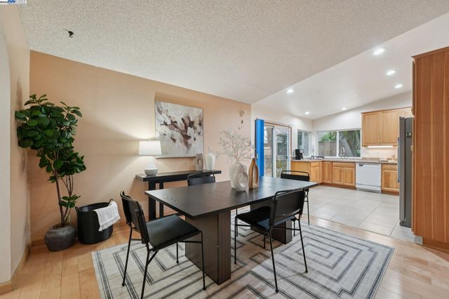 4942 Rocklin Dr, Union City, CA 94587