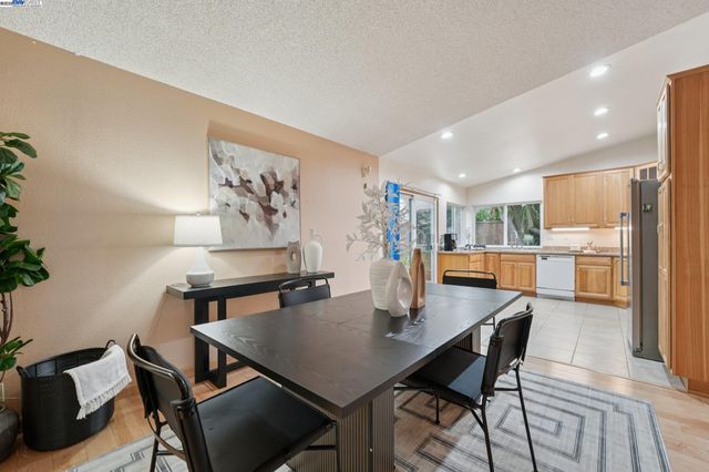 4942 Rocklin Dr, Union City, CA 94587