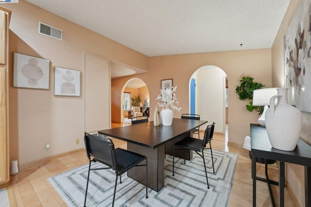 4942 Rocklin Dr, Union City, CA 94587