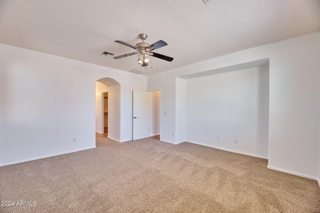 2340 W DUSTY WREN Drive, Phoenix, AZ 85085