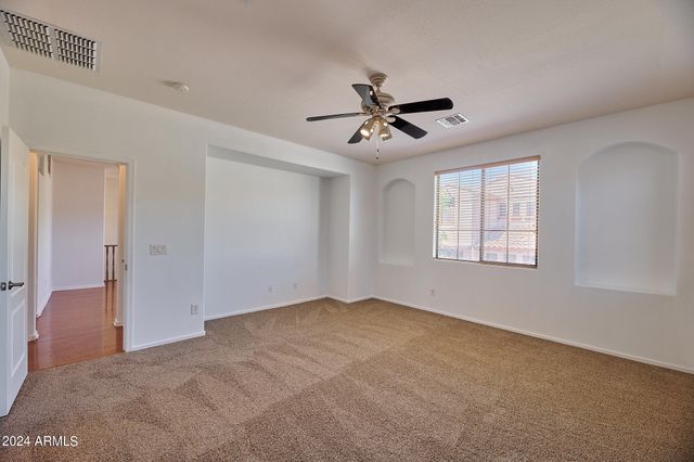 2340 W DUSTY WREN Drive, Phoenix, AZ 85085