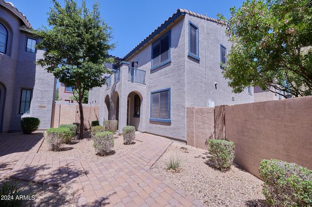 2340 W DUSTY WREN Drive, Phoenix, AZ 85085