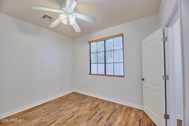 2340 W DUSTY WREN Drive, Phoenix, AZ 85085