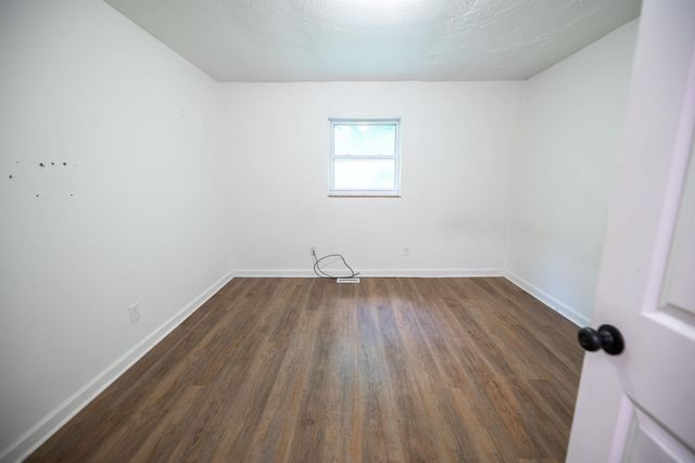 2750 Merritts Creek Rd, Huntington, WV 25702