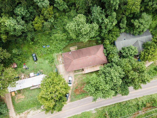 2750 Merritts Creek Rd, Huntington, WV 25702