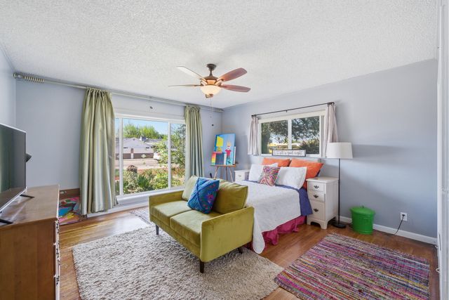 574 N Frankwood Avenue, Reedley, CA 93654