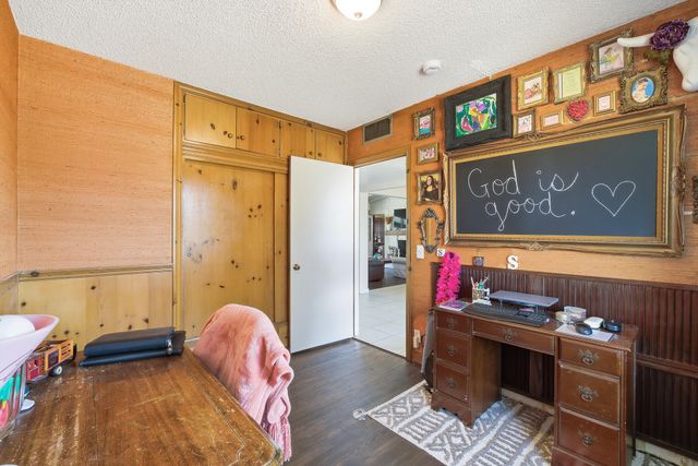 574 N Frankwood Avenue, Reedley, CA 93654