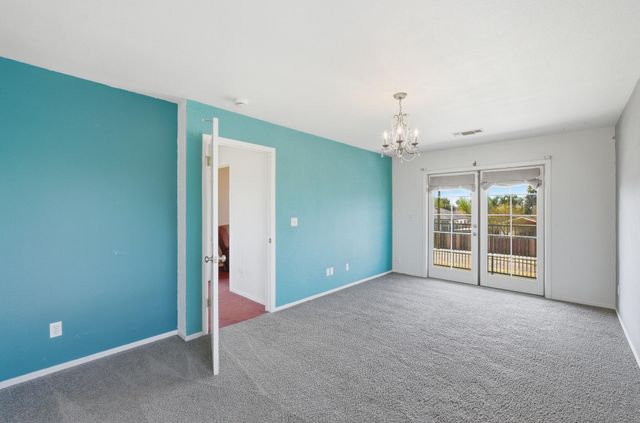 574 N Frankwood Avenue, Reedley, CA 93654