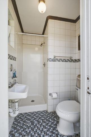 574 N Frankwood Avenue, Reedley, CA 93654