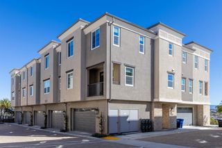 1227 Sunrise Vw. 105, San Marcos, CA 92078