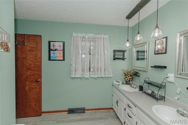 11525 Highway Pp, Dixon, MO 65459