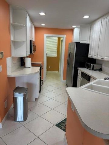2136 Tigris Drive, West Palm Beach, FL 33411