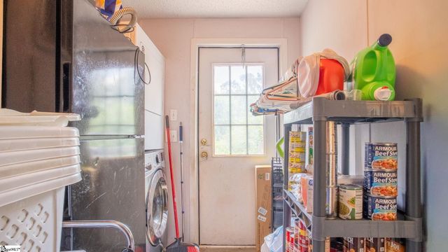 13869 S Highway 101, Gray Court, SC 29645