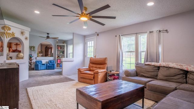 13869 S Highway 101, Gray Court, SC 29645