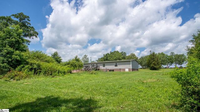 13869 S Highway 101, Gray Court, SC 29645