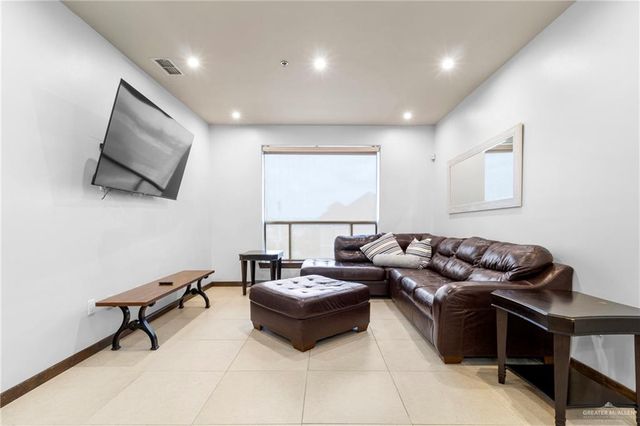 813 Travis Street 419, Mission, TX 78572