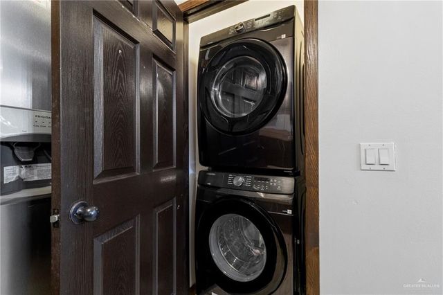 813 Travis Street 419, Mission, TX 78572