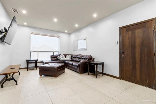 813 Travis Street 419, Mission, TX 78572