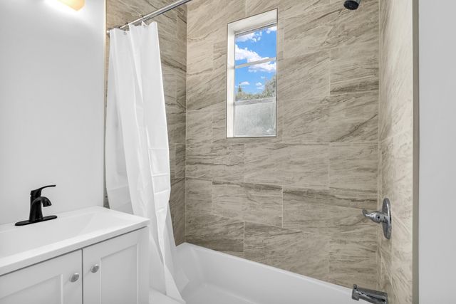 820 N Dixie Highway 4, Lake Worth Beach, FL 33460