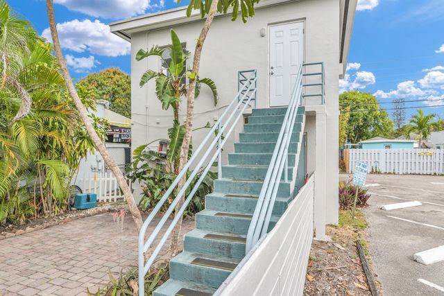 820 N Dixie Highway 4, Lake Worth Beach, FL 33460