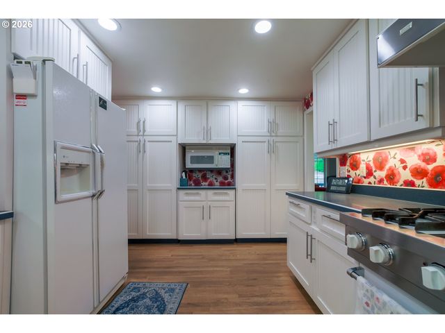 21015 Ne 220TH Cir, Battle Ground, WA 98604