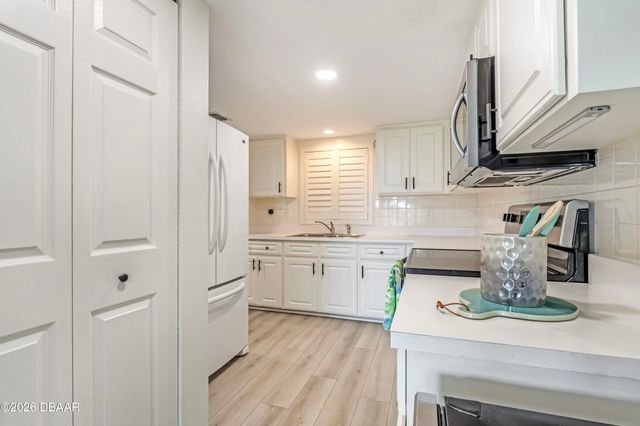 3110 Ocean Shore Blvd Apt 111, Ormond Beach, FL 32176
