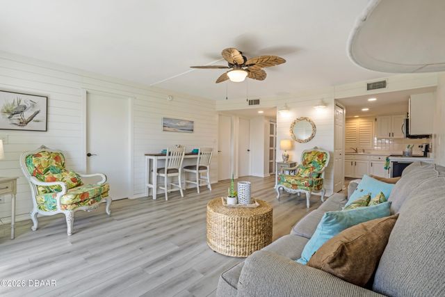 3110 Ocean Shore Blvd Apt 111, Ormond Beach, FL 32176