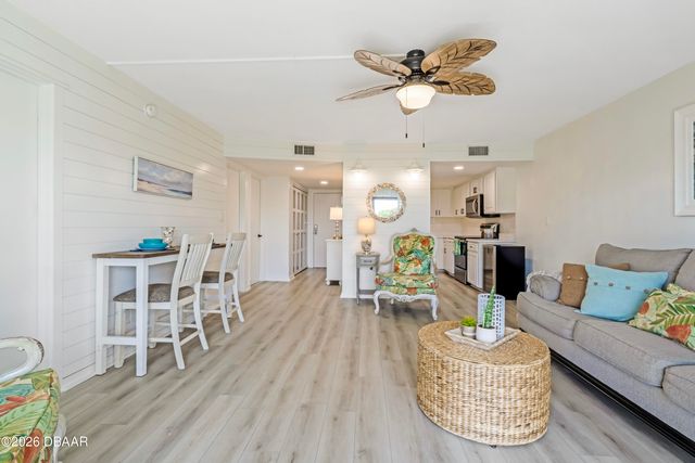 3110 Ocean Shore Blvd Apt 111, Ormond Beach, FL 32176