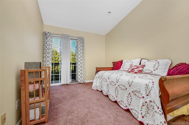 212 Willow Lane, Valley Stream, NY 11580