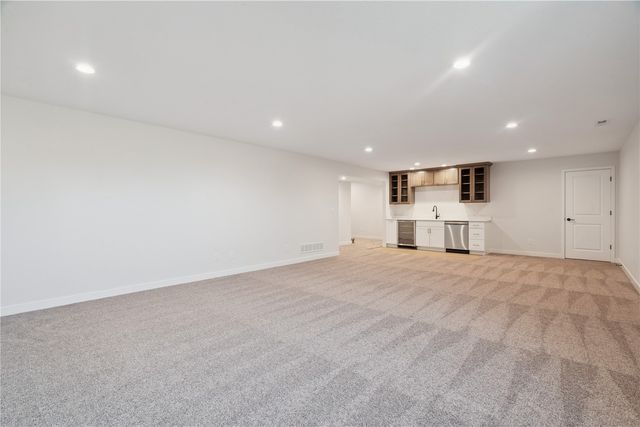 2770 Burns Drive, Marion, IA 52302