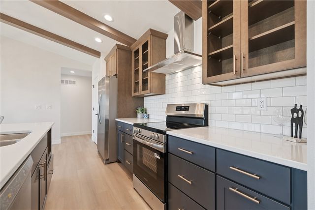 2770 Burns Drive, Marion, IA 52302