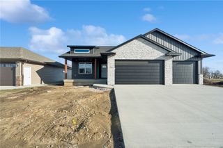 2770 Burns Drive, Marion, IA 52302