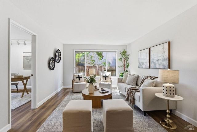 344 Westridge Pl, Petaluma, CA 94952